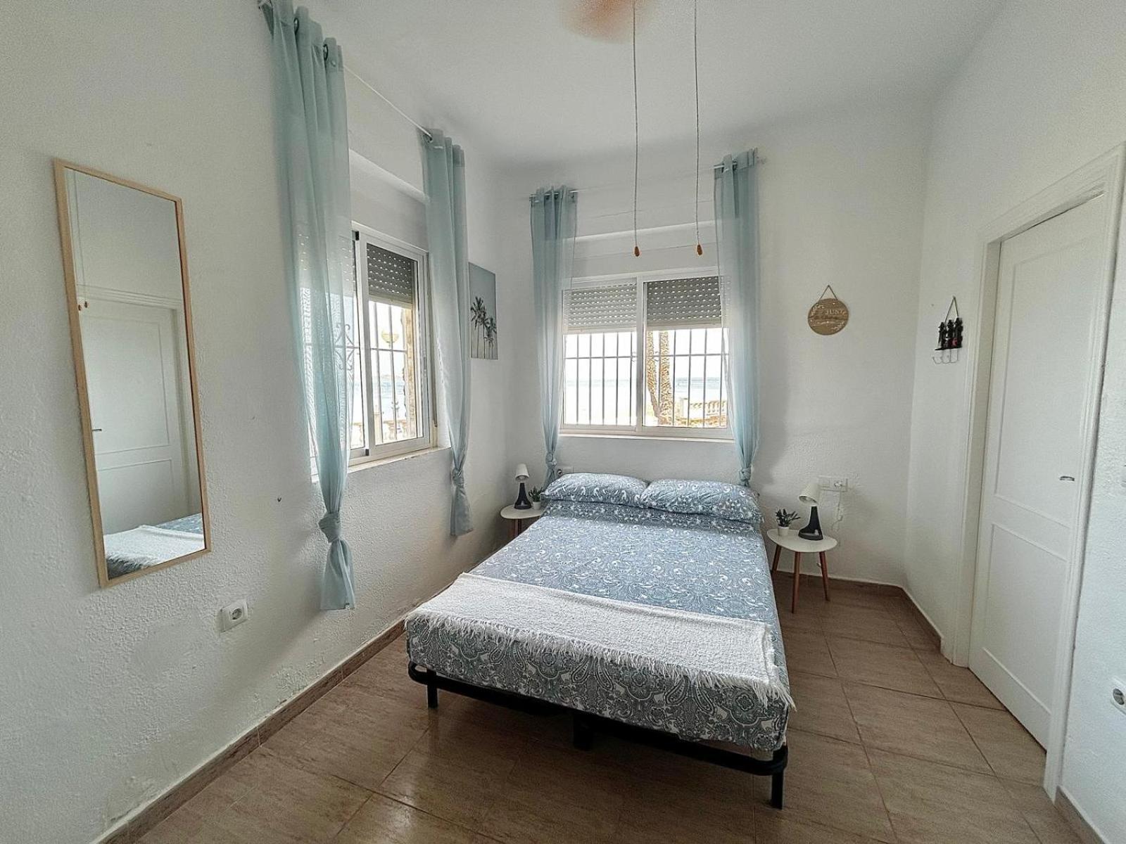 Apartamento Mar Menor, Los Urrutias - Beachfront Apartment With Patio Under New Management Since July 2024 Cartagena Buitenkant foto