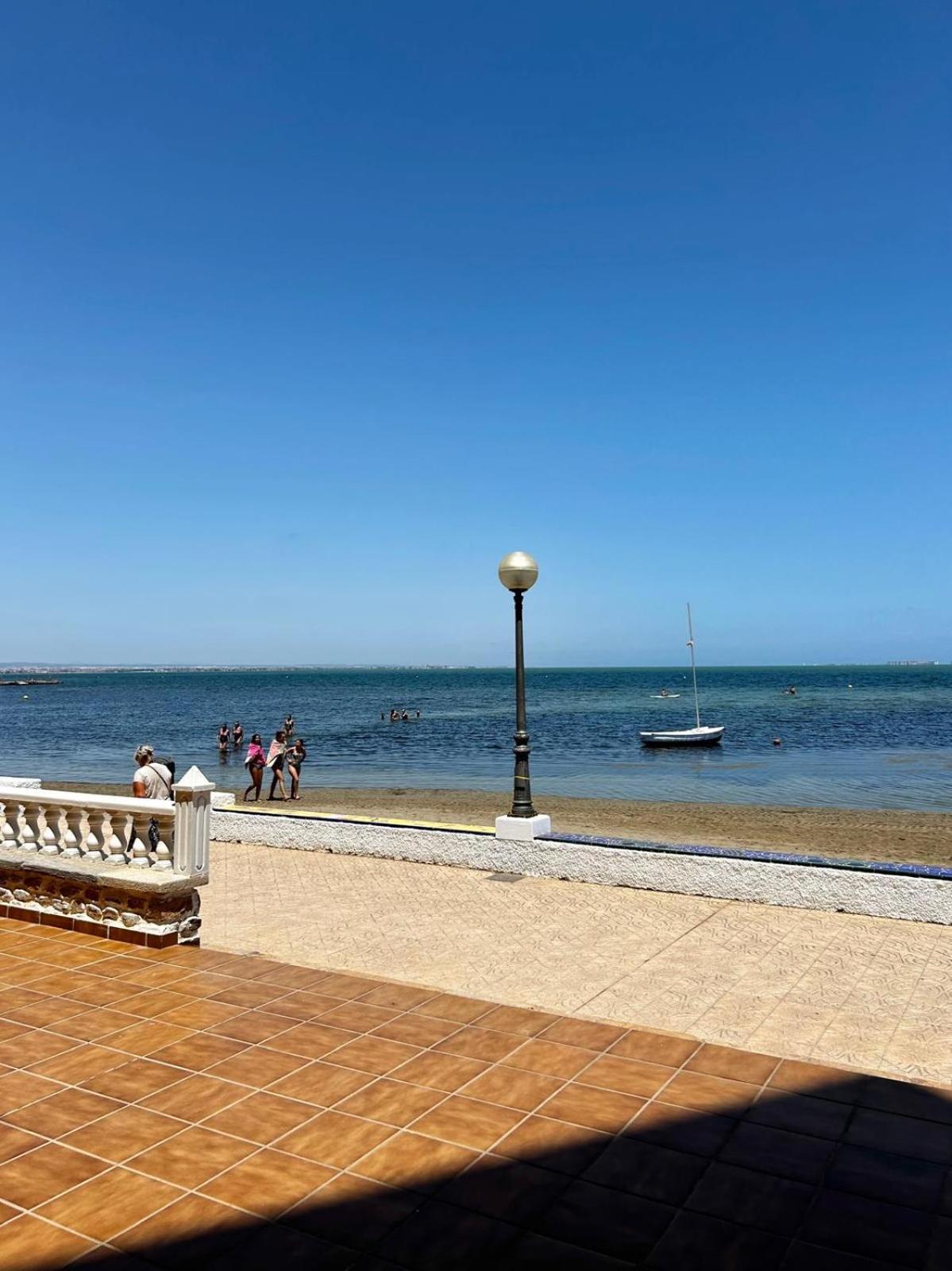 Apartamento Mar Menor, Los Urrutias - Beachfront Apartment With Patio Under New Management Since July 2024 Cartagena Buitenkant foto